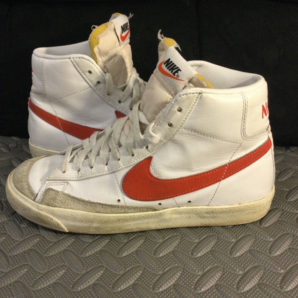 Nike Blazer Mid ‘77 Vintage Habanero Red Sneakers size 8.5